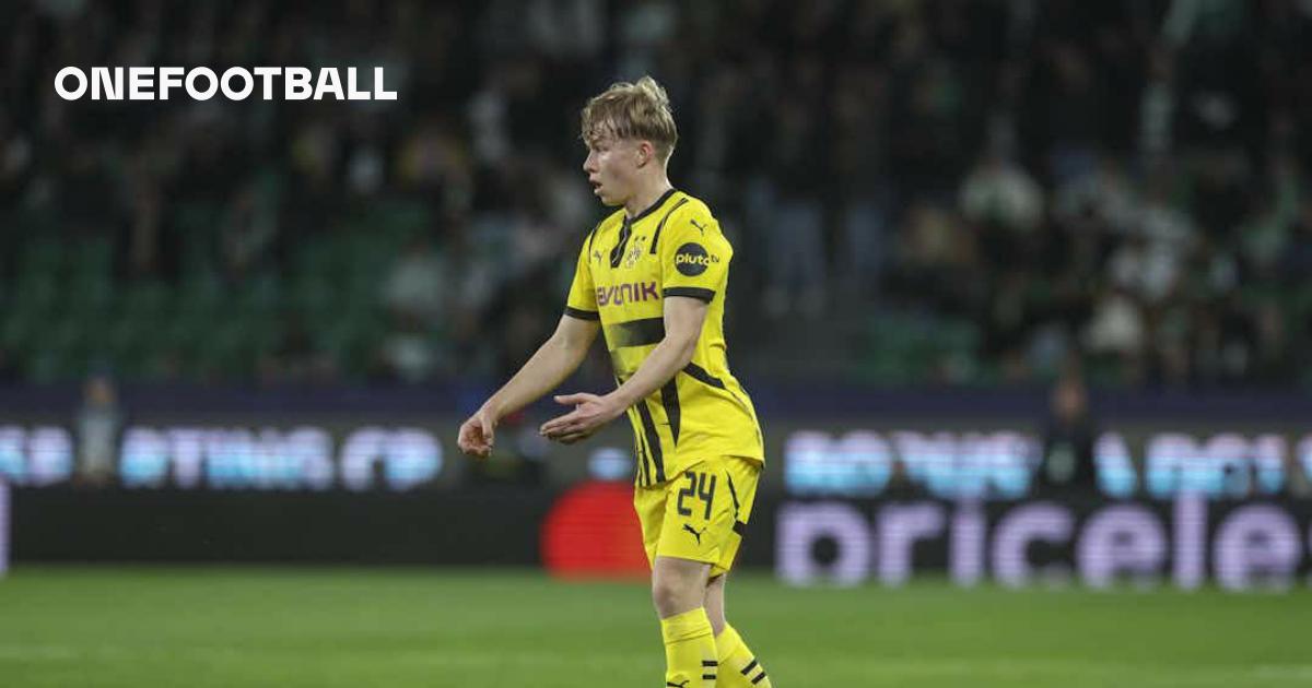 ‘Calm, composed and settled’ – Borussia Dortmund boss Lars Ricken praises Daniel Svensson