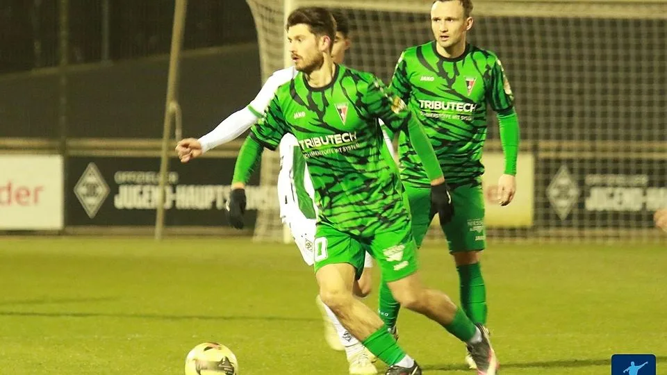 Beeck gewinnt auf dem Fohlenplatz 2:1 gegen Borussia