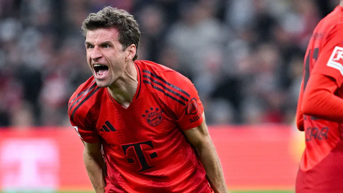 FC Bayern nach Sieg über Frankfurt: Müller gibt tiefen