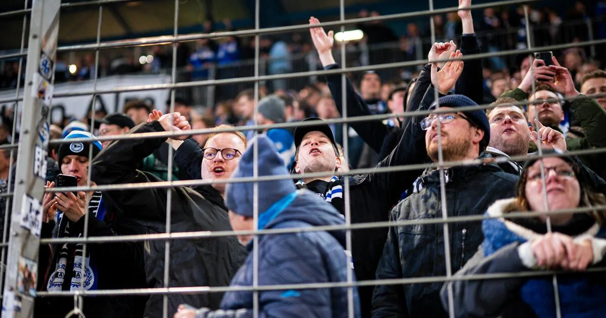 Kevin Kühnert feiert Bielefelder Pokal-Sensation im