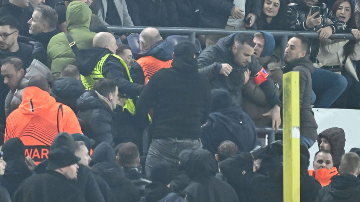 Partie zwischen Anderlecht und Fenerbahçe lange unterbrochen