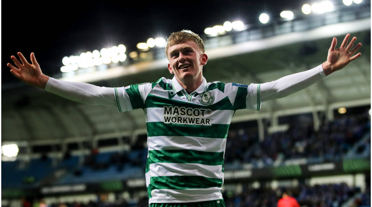 Shamrock-Teenager Noonan schreibt sich in die UEFA-Geschicht