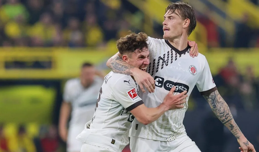 Traumtor im Hinspiel gegen den BVB: Smith mit Rezept gegen