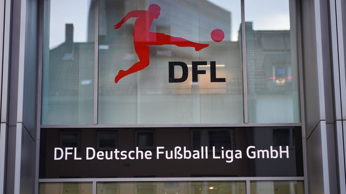 DFL und Bundesliga-Vereine werben für Demokratie