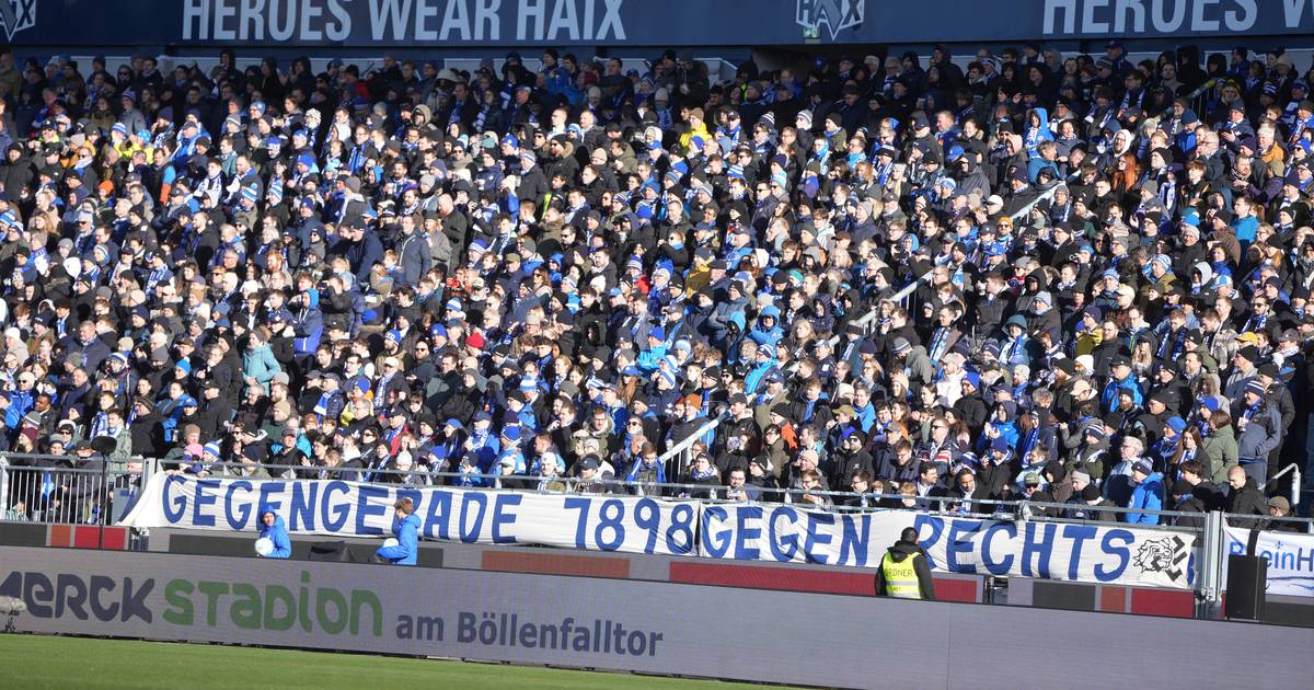 DFL und Bundesliga-Vereine werben für Demokratie