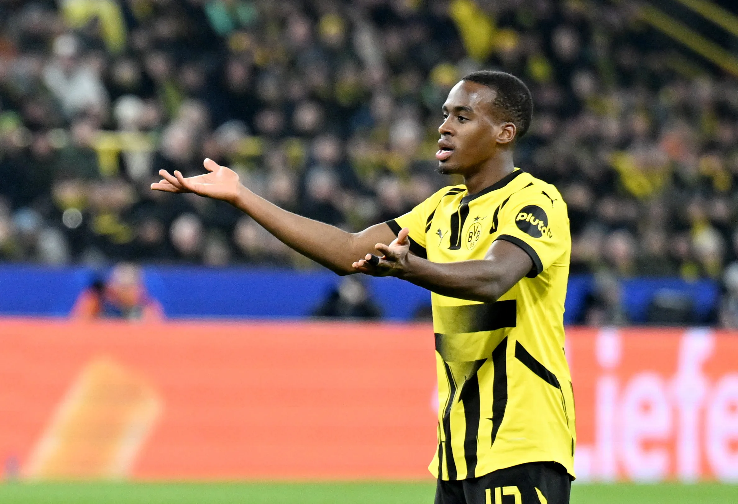 Bietergefecht: Liverpool und Chelsea haben den €100 Millionen schweren Borussia Dortmund-Talent Jamie Gittens ins Visier genommen.