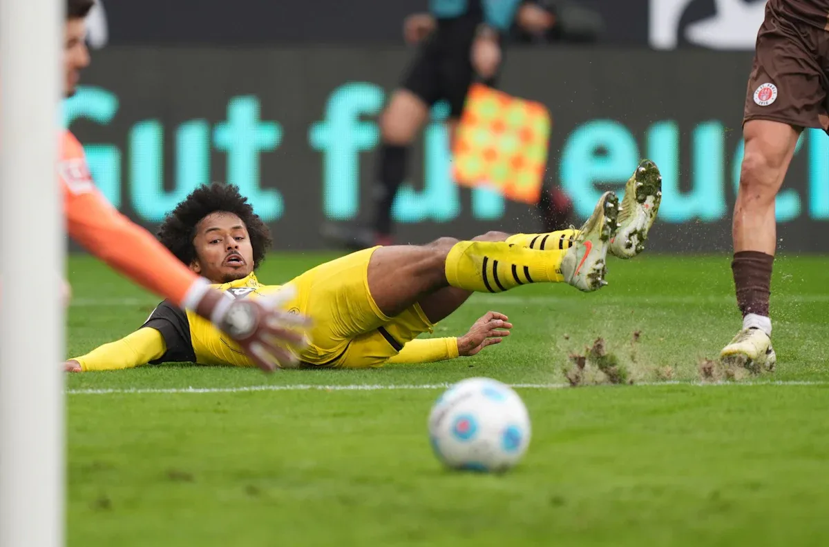 24. Spieltag – Bayer zaubert, BVB-Erfolg auf St. Pauli,