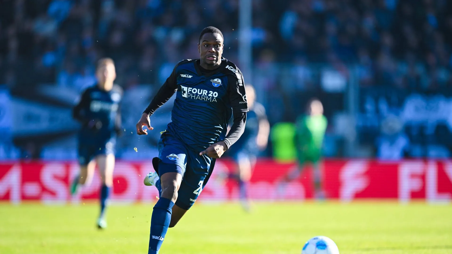 Bericht: Eintracht heiß auf Ansah ➤ Aktuelles von Eintracht Frankfurt: News im Bundesliga-Ticker | hessenschau.de