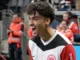 Eintracht Frankfurt bindet Senkrechtstart Nathaniel