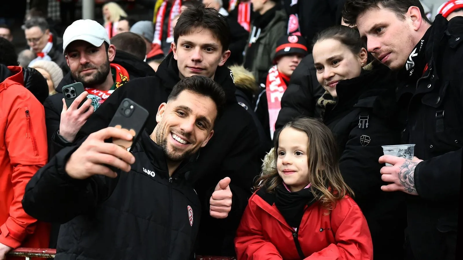 Fan-Party in Dortmund, Zurückhaltung vor Mannheim-Spiel