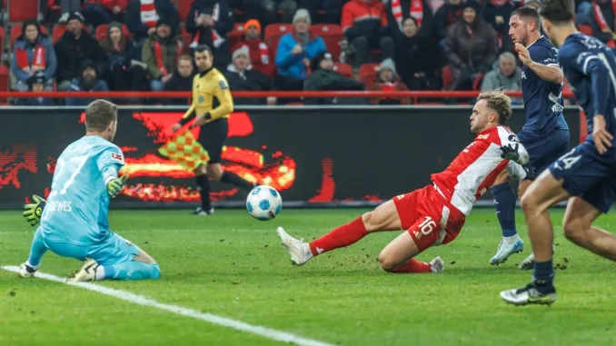 Fussball-Ansetzungen-Brisantes-Union-Spiel-in-Bochum-am-Sonntagnachmittag.jpg Fußball-Ansetzungen: Brisantes Union-Spiel in Bochum am Sonntagnachmittag