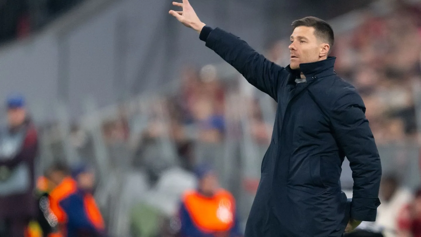 Fußball-Bundesliga: Leverkusens Trainer Alonso: Fokus