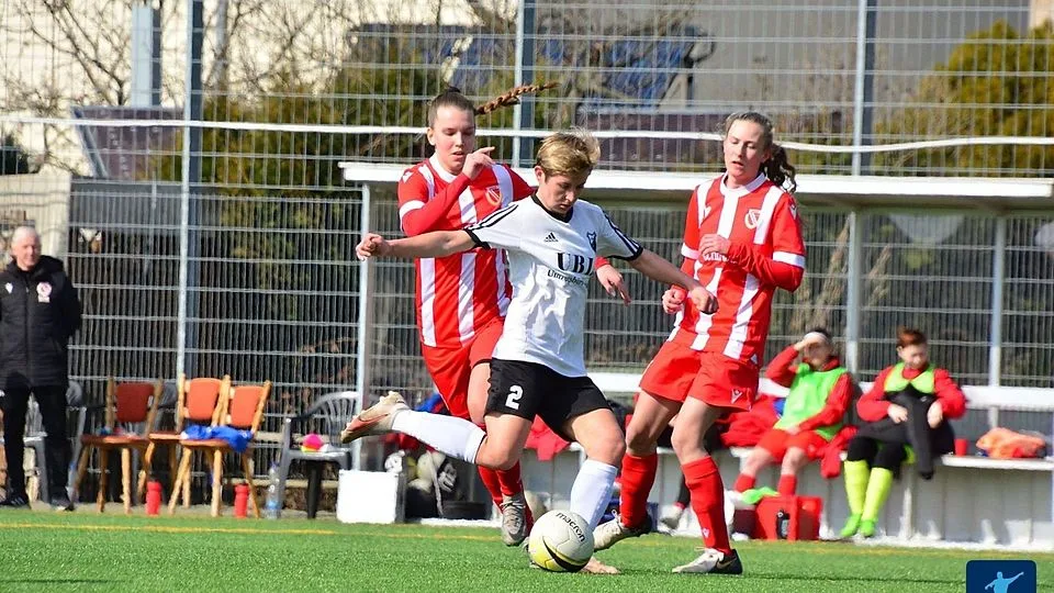 Hertha BSC gewinnt Derby gegen Union, BSG Stahl Brandenburg mit 11:0