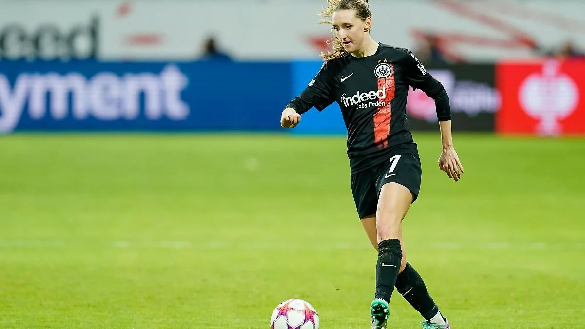 Hessen: Eintracht-Frauen erobern vorübergehend