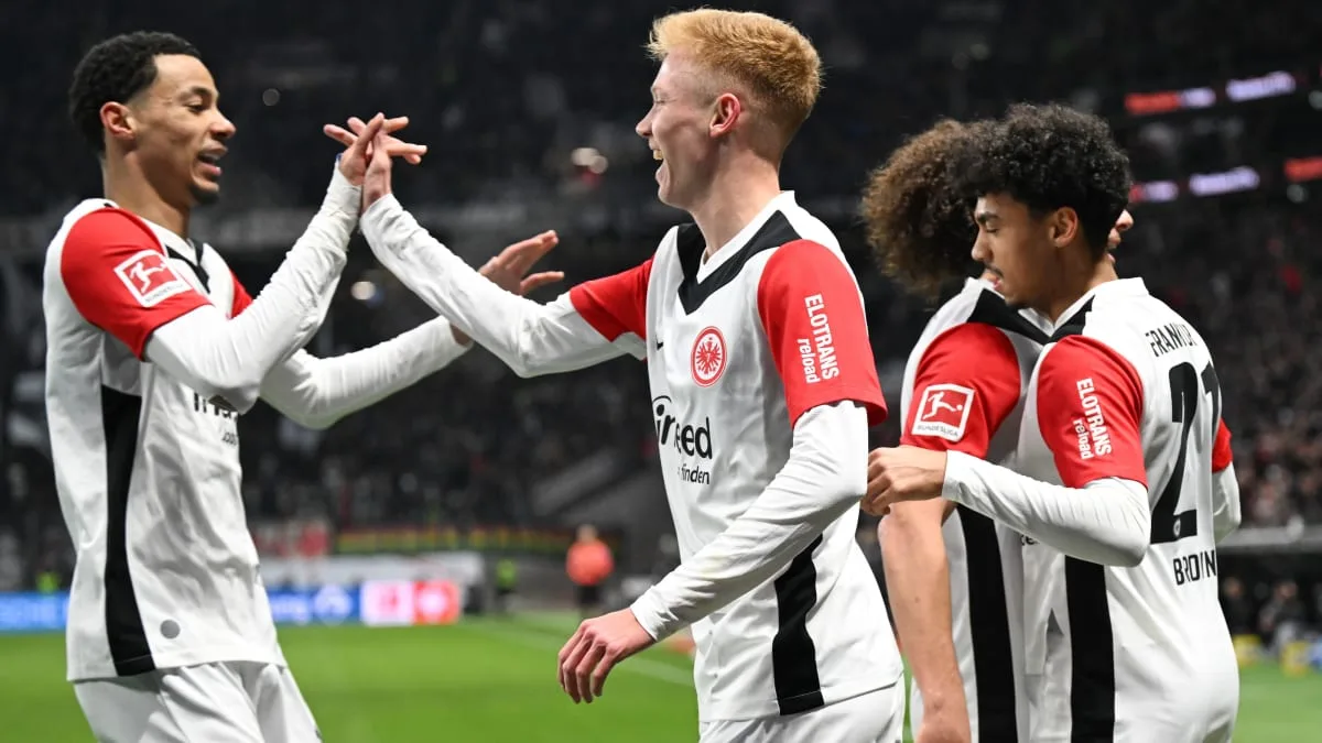 Larsson macht’s mit dem Knie: Frankfurt lässt Kiel