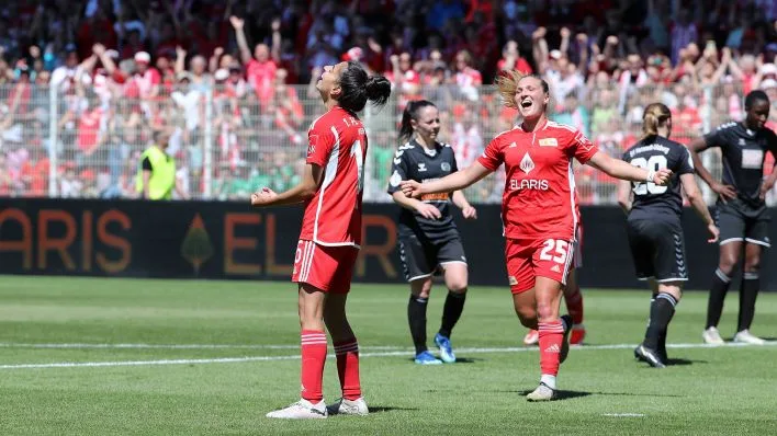 Relegationsspiel gegen Henstedt-Ulzburg: Union-Frauen nach 8:0-Sieg kurz vor Zweitliga-Aufstieg