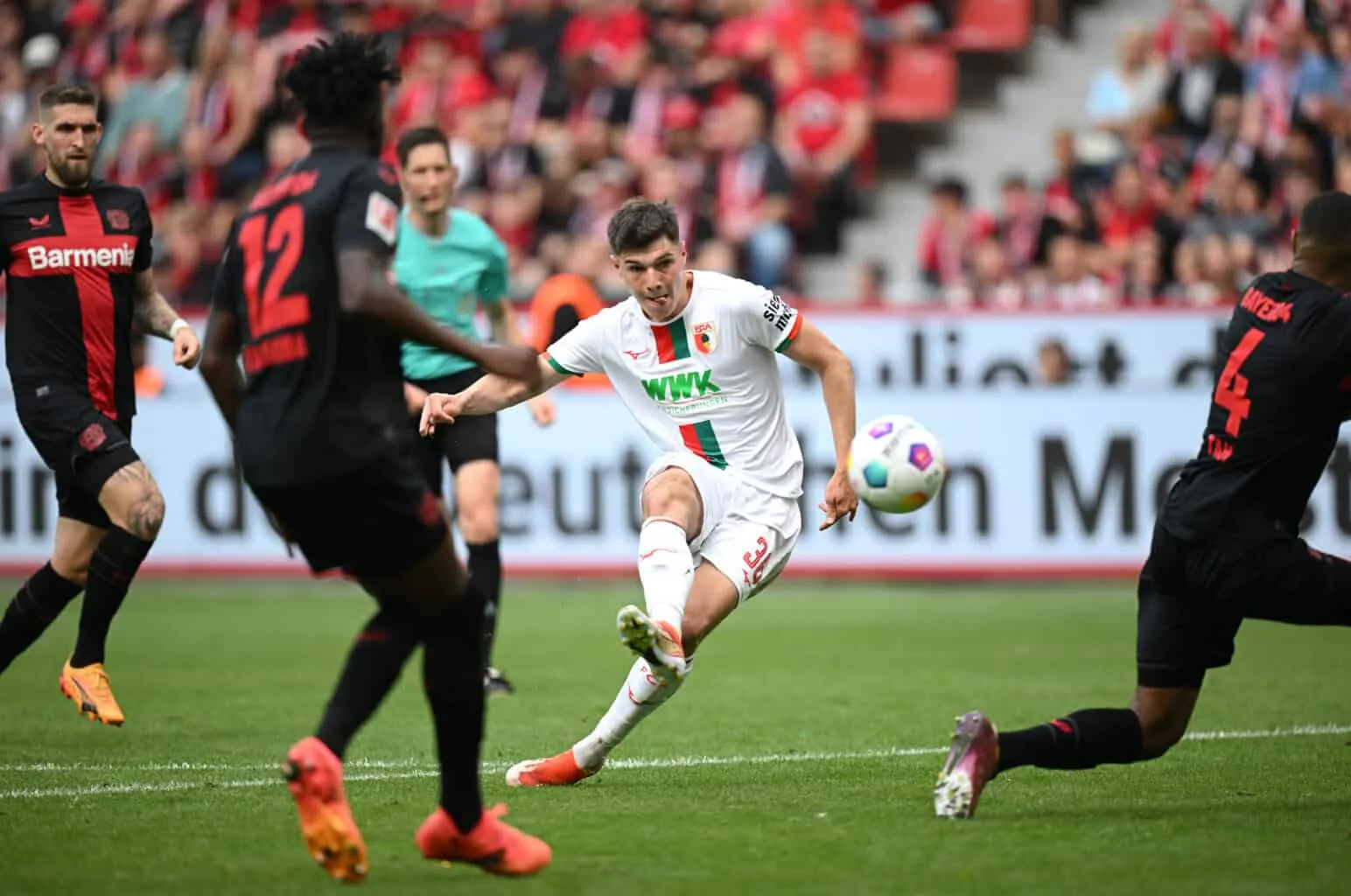 Zwei Bundesligisten sind heiß auf Mittelfeld-Youngster