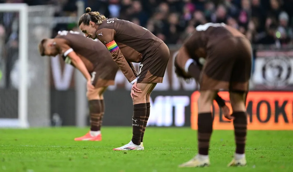 „Das ist scheiße!“: Vierte Niederlage, wieder kein Tor – St. Pauli in der Krise