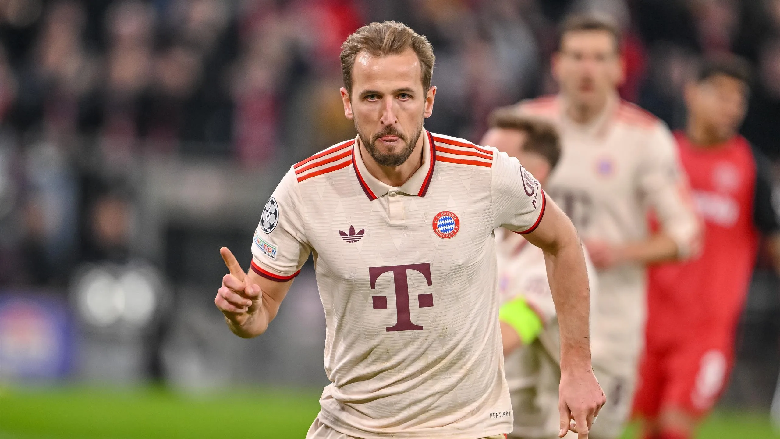 Bayer Leverkusen – FC Bayern live im Ticker: Davies