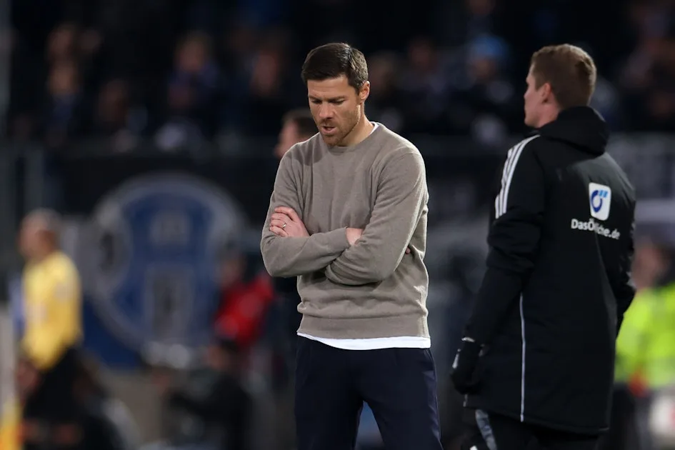 Bayer Leverkusen: Kratzer an Statue von Xabi Alonso