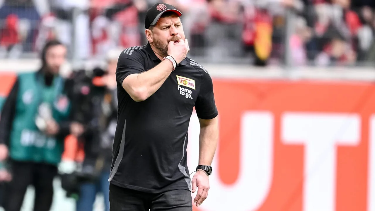 Union Berlin: So oft pfeift Trainer Steffen Baumgart im Spiel | Sport