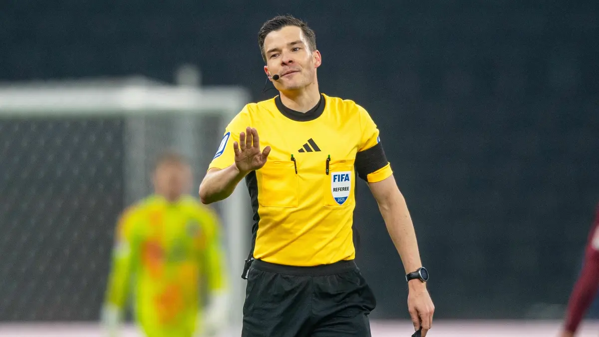 Union Berlin – VfL Wolfsburg: Rekord-Schiri Harm Osmers pfeift in der Alten Försterei