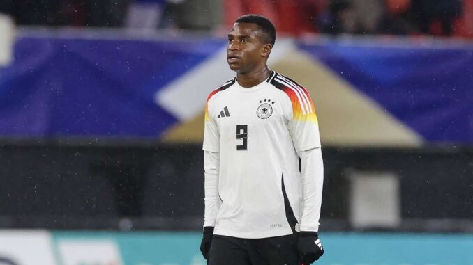 Ehemaliges BVB-Wunderkind muss Sommer wohl auf der Couch Ehemaliges BVB-Wunderkind muss Sommer wohl auf der Couch