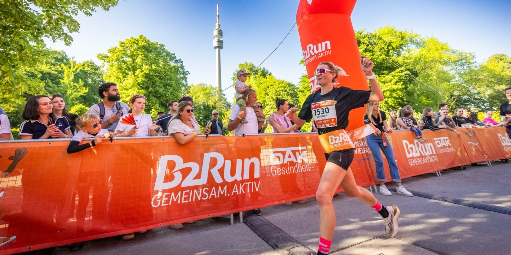 Rund 70 Fotos vom B2Run 2025 in Dortmund 10.000 Läufer