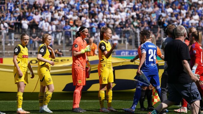 Westfalenpokal-Finale der Frauen und B-Juniorinnen am 1. Westfalenpokal-Finale der Frauen und B-Juniorinnen am 1.