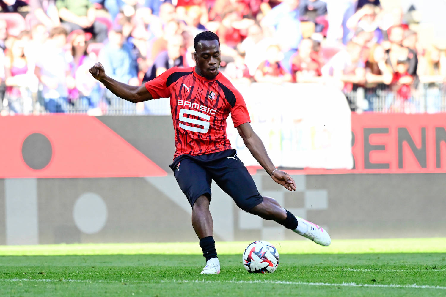 Arnaud Kalimuendo vor Wechsel in die Bundesliga