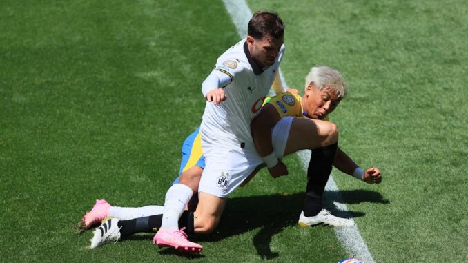 Klub-WM: BVB-Star Paacal Groß spielt bei 30 Grad Klub-WM: BVB-Star Paacal Groß spielt bei 30 Grad