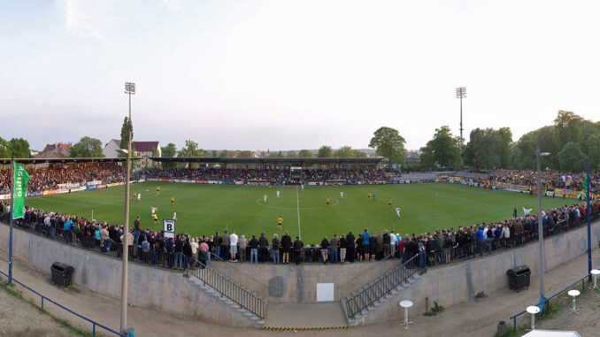 Pokal: Stahnsdorf gegen FCK im Karl-Liebknecht-Stadion Pokal: Stahnsdorf gegen FCK im Karl-Liebknecht-Stadion