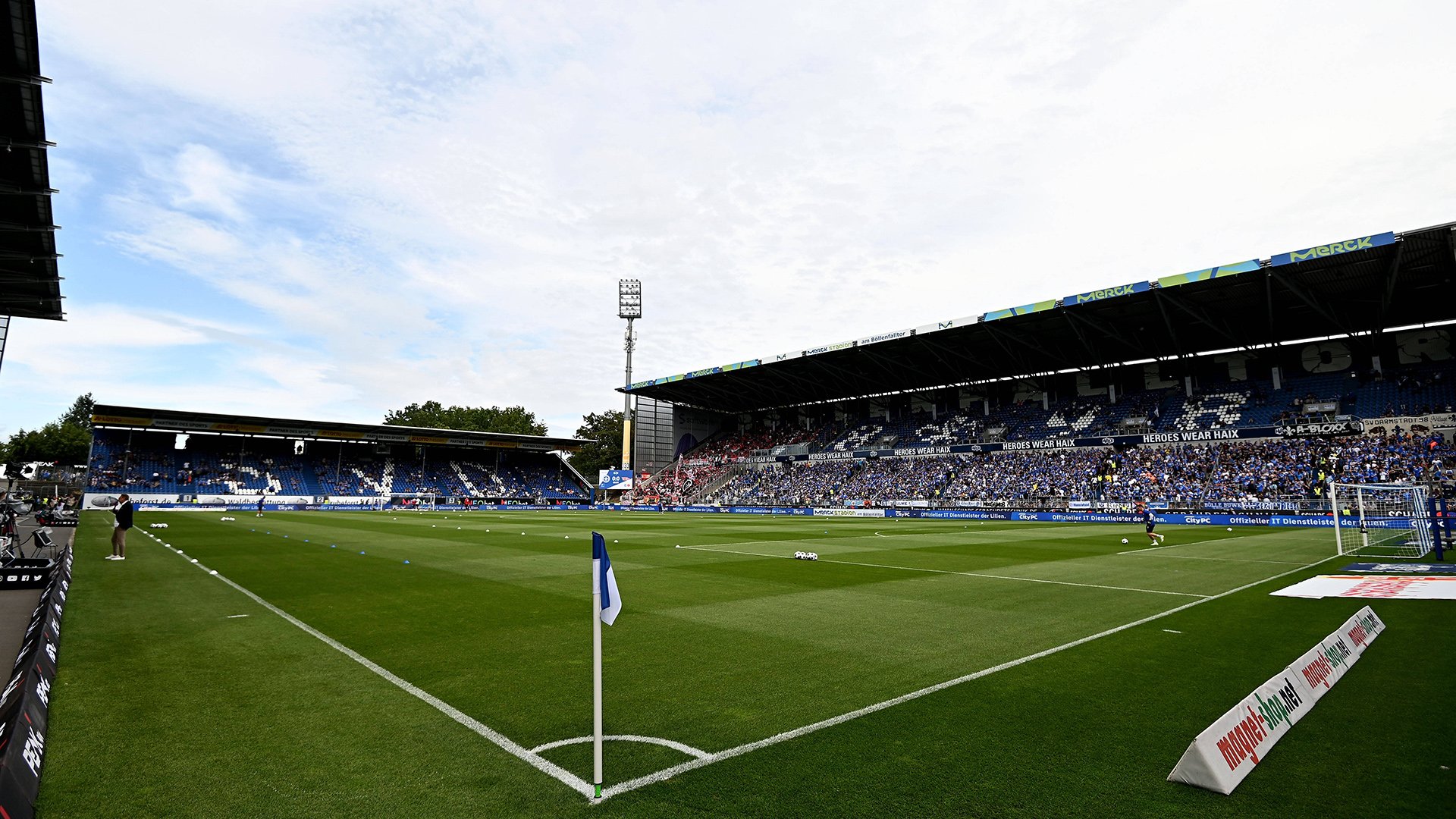 Ligaspiel beim SV Darmstadt 98