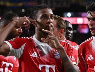 FC Bayern ist Spitzenreiter, BVB abgeschlagen