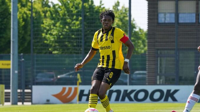 Vereinsloser Ex-BVB-Spieler trainiert plötzlich bei Vereinsloser Ex-BVB-Spieler trainiert plötzlich bei