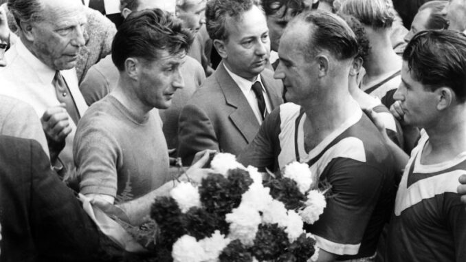 Als Rot-Weiss Essen Meister wurde: "Boss" Rahn schnappt Als Rot-Weiss Essen Meister wurde: "Boss" Rahn schnappt