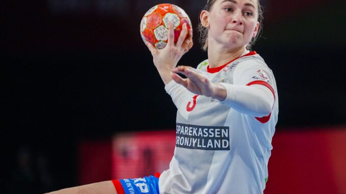Kaja Kamp Nielsen bei Borussia Dortmund im Gespräch Kaja Kamp Nielsen bei Borussia Dortmund im Gespräch