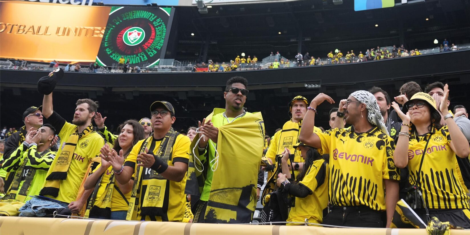 Lorenz Wagener und Julian Blume erleben BVB in den USA