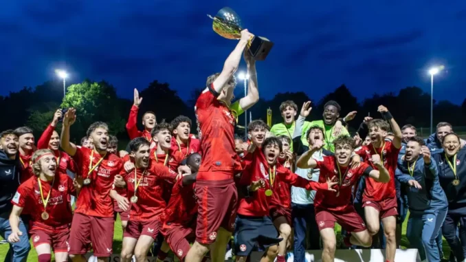 U19 des 1. FC Kaiserslautern zieht positive Saisonbilanz - U19 des 1. FC Kaiserslautern zieht positive Saisonbilanz -