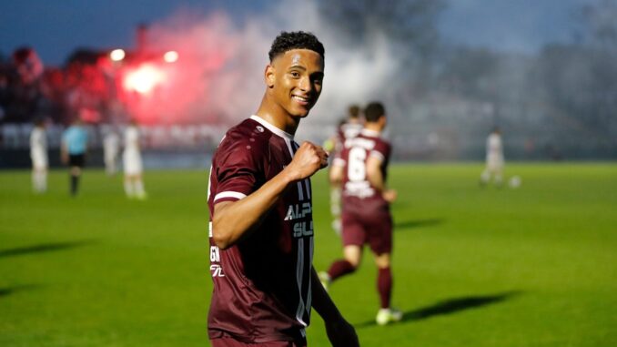 Hammer! Sturm-Hoffnung vom BFC Dynamo wechselt zu Borussia Hammer! Sturm-Hoffnung vom BFC Dynamo wechselt zu Borussia