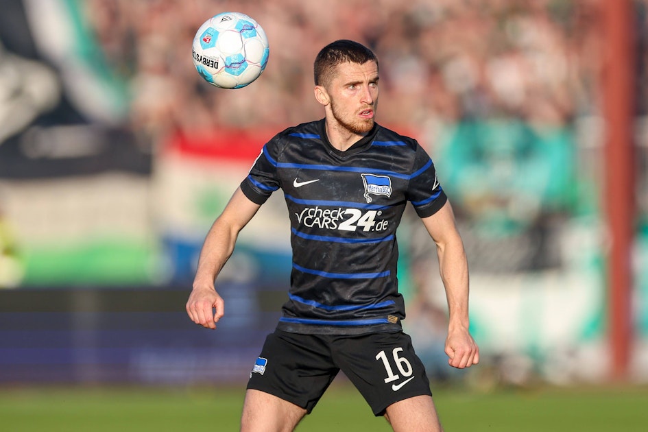 1. FC Köln will Rechtsverteidiger von Hertha BSC