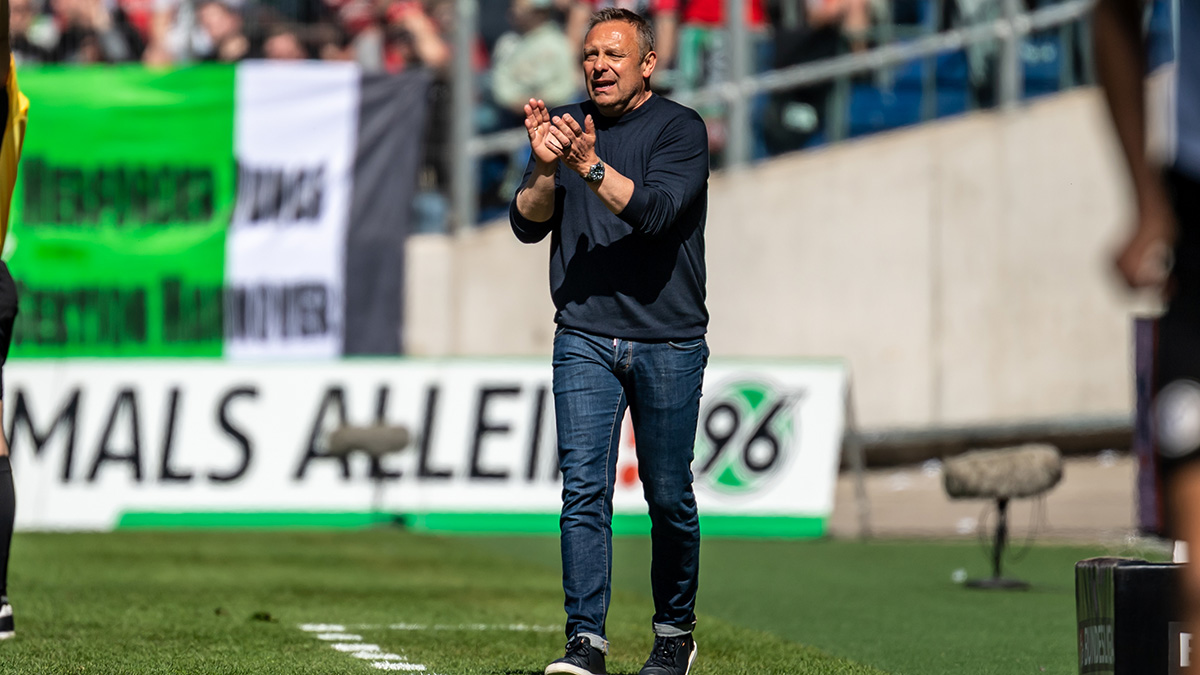 Warum André Breitenreiter an den Weg zurück in die