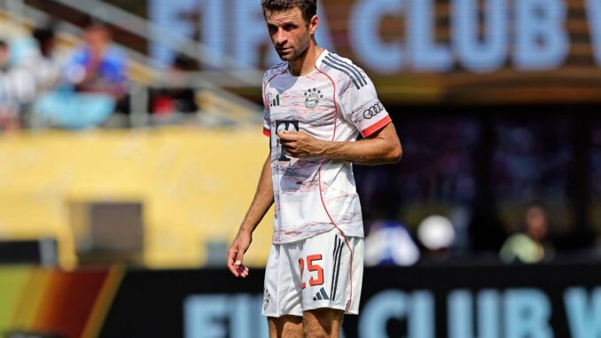 "Sind wir in Dortmund?" Müller stichelt gegen den BVB "Sind wir in Dortmund?" Müller stichelt gegen den BVB