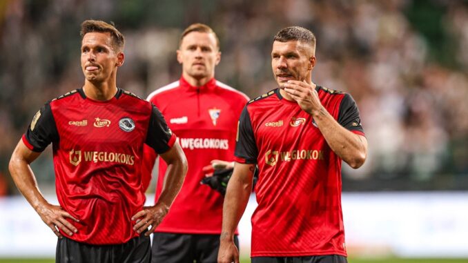 Einen Tag vor Vertragsende: Ex-FC-Profi macht es wie Einen Tag vor Vertragsende: Ex-FC-Profi macht es wie