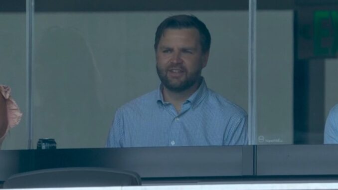 Klub-WM: JD Vance beim BVB-Spiel aufgetaucht | Sport Klub-WM: JD Vance beim BVB-Spiel aufgetaucht | Sport