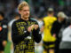 Thomas Helmer rät Julian Brandt zum Abschied vom BVB