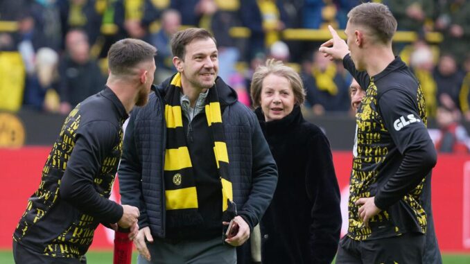 Europameister will Praktikum bei Borussia Dortmund machen Europameister will Praktikum bei Borussia Dortmund machen