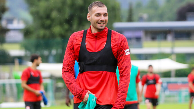 Wechselgerüchte um die Bundesliga? Das sagt Luca Sirch Wechselgerüchte um die Bundesliga? Das sagt Luca Sirch