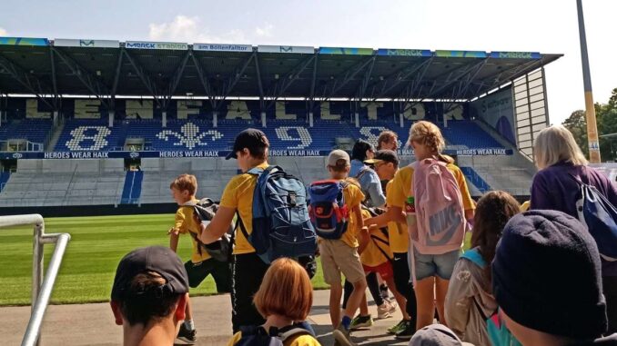 Heiliger und künstlicher Rasen beim SV Darmstadt 98 Heiliger und künstlicher Rasen beim SV Darmstadt 98