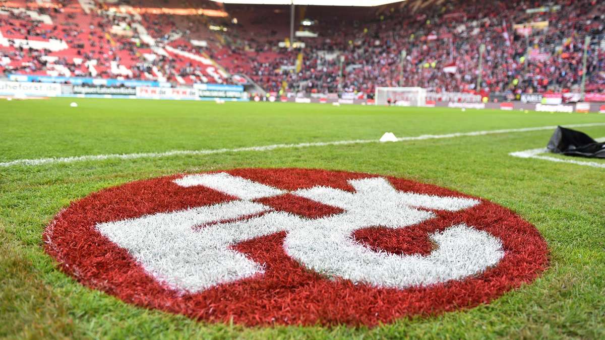 Ex-FCK-Kaderplaner weckt Begehrlichkeiten in der 2.
